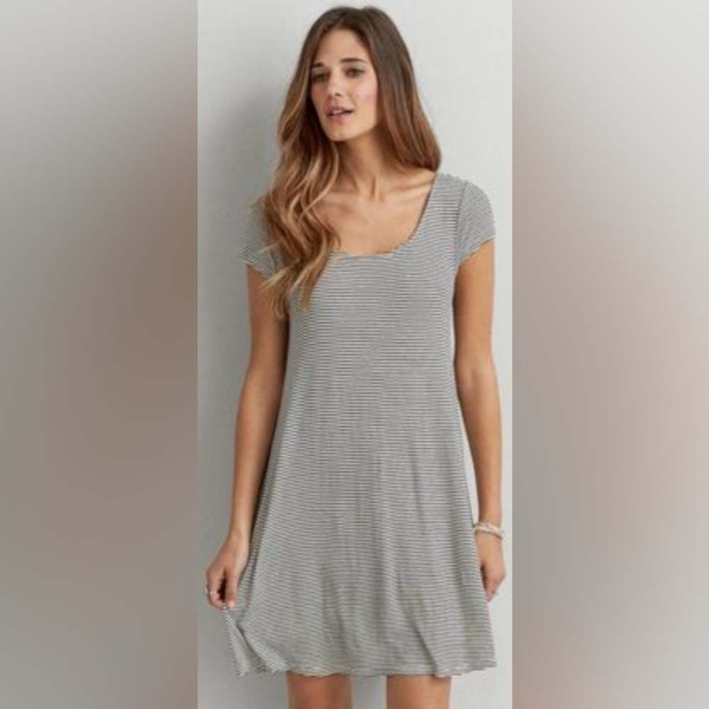 American Eagle - Striped Black and White Women's Mini Dress